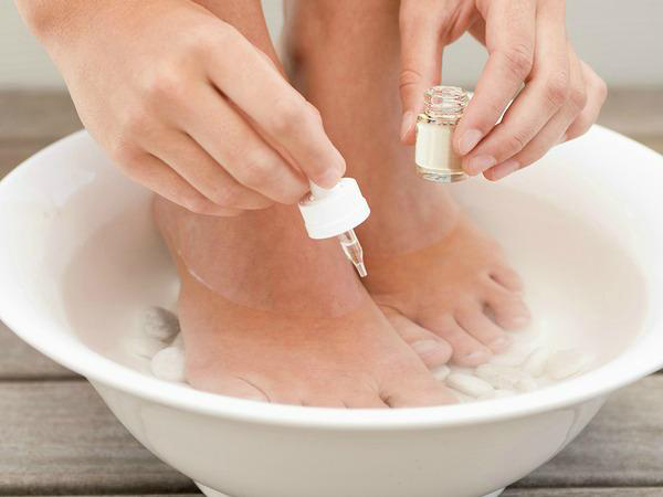 Cách làm hết hôi chân giúp bạn tự tin hơn